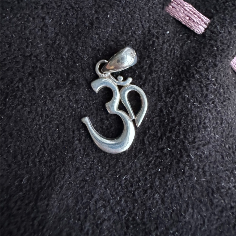 Original Sterling Silver 925 Om yoga symbol pendant